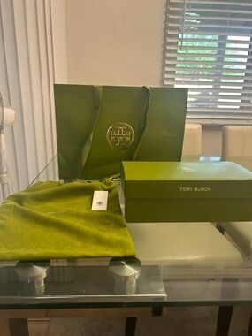 Tory Burch Olive Green Shoe Box & Dust Bag Set